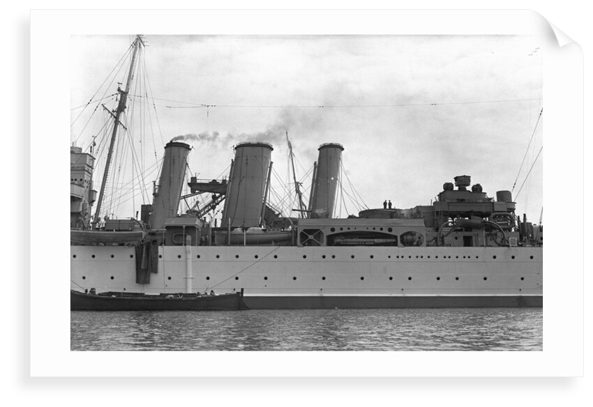 Heavy cruiser HMS 'Berwick' (1926), close up amidships by unknown