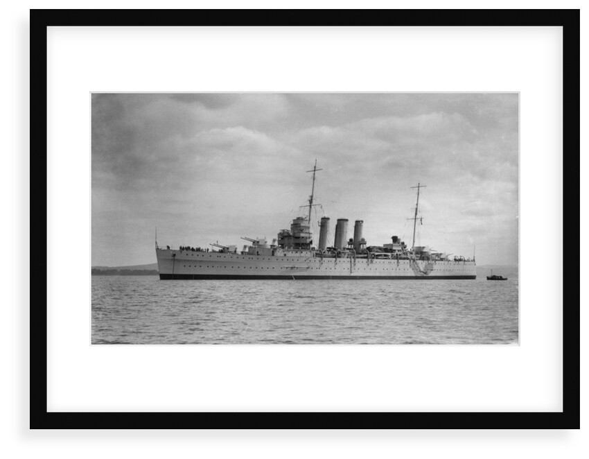 Heavy cruiser HMS 'Shropshire' (1928) by unknown