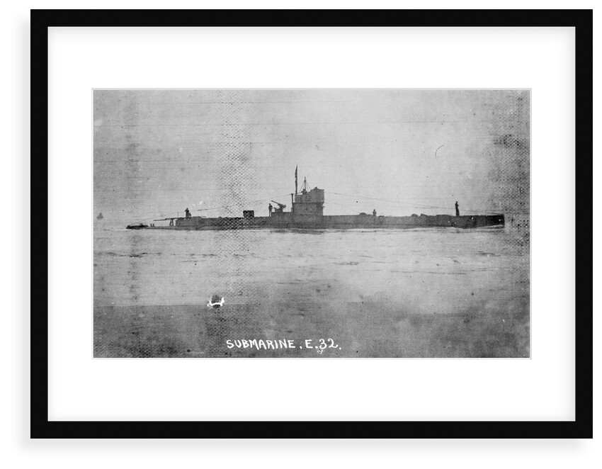 Submarine HMS 'E32' (1916) by unknown