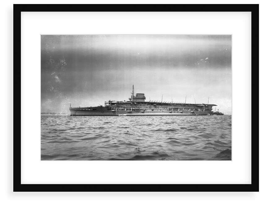 HMS 'Courageous' (1916) by Unknown