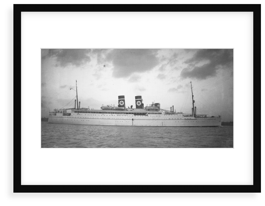 'Arandora Star' (Br, 1927) under way in Southampton Water by unknown