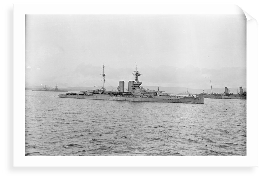 HMS 'Barham' (1914) by Unknown