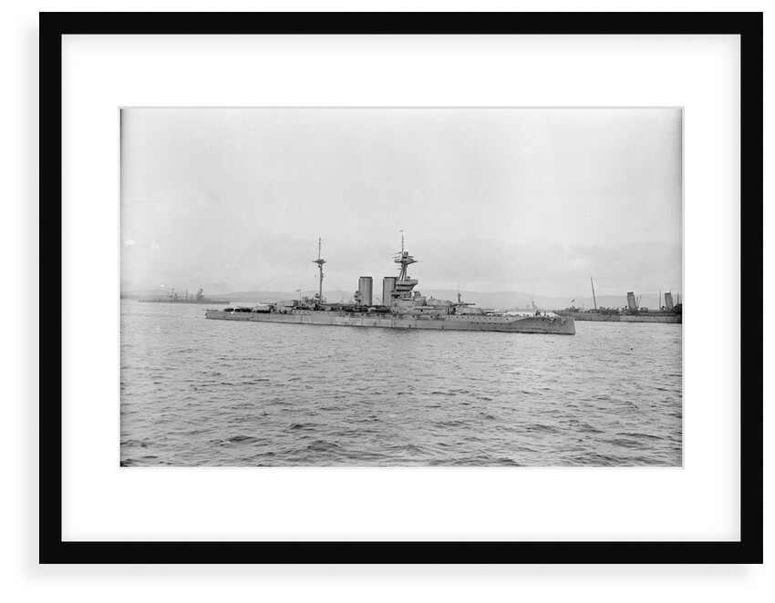 HMS 'Barham' (1914) by Unknown