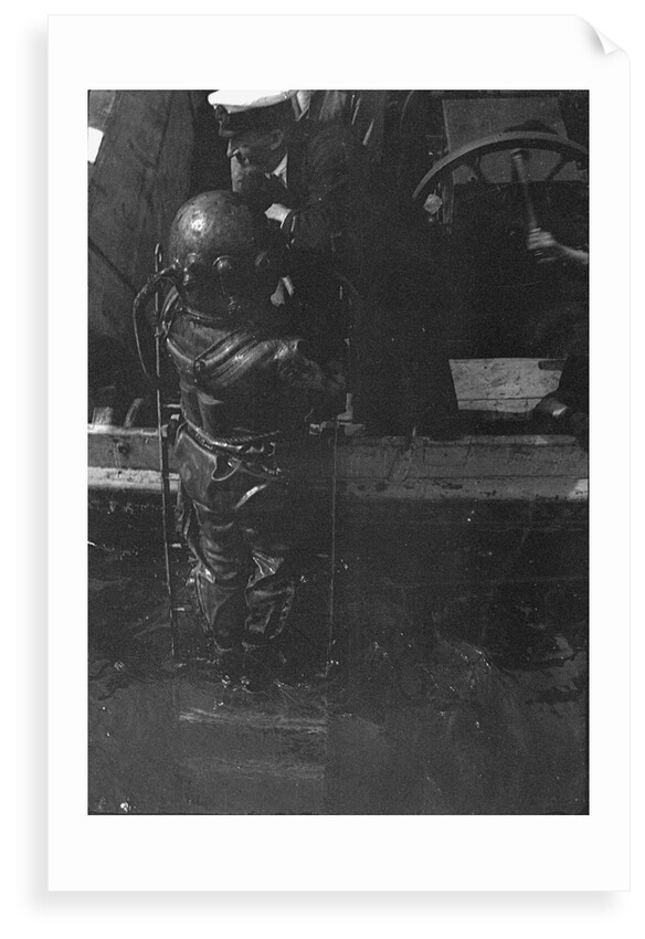 Diver - life in the Navy by unknown