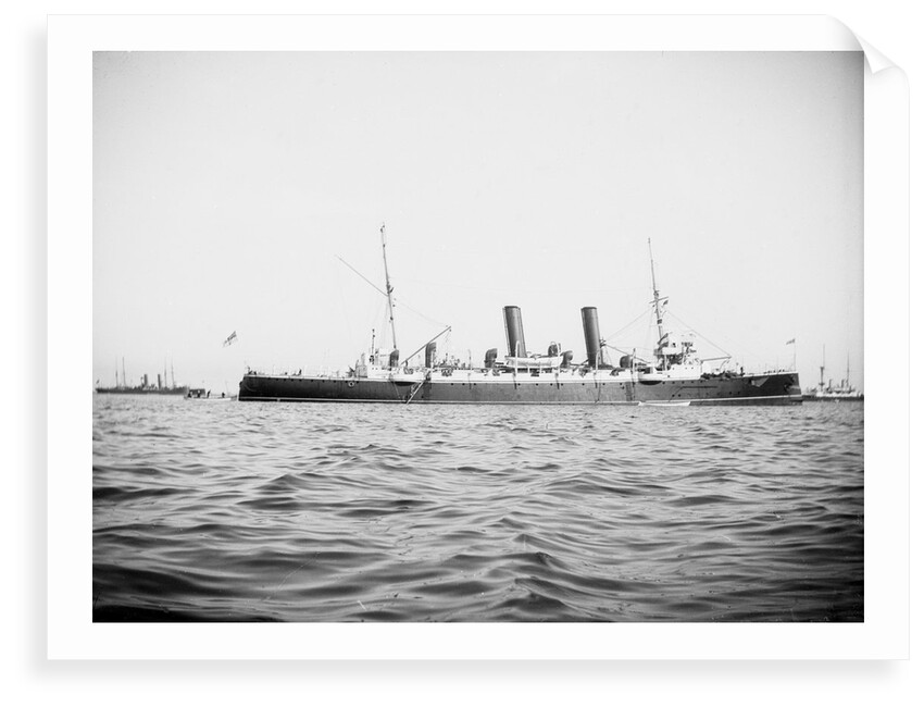 2nd class protected cruiser HMS 'Fox' (1893) under way by unknown