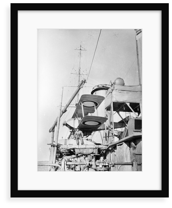 HMS 'Deperdussin' (1915) and light cruiser HMS 'Aurora' (1913) by unknown