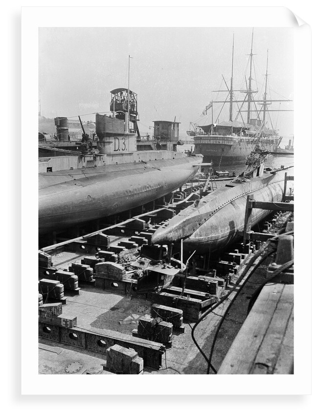 HM submarine D3 (1910) by unknown