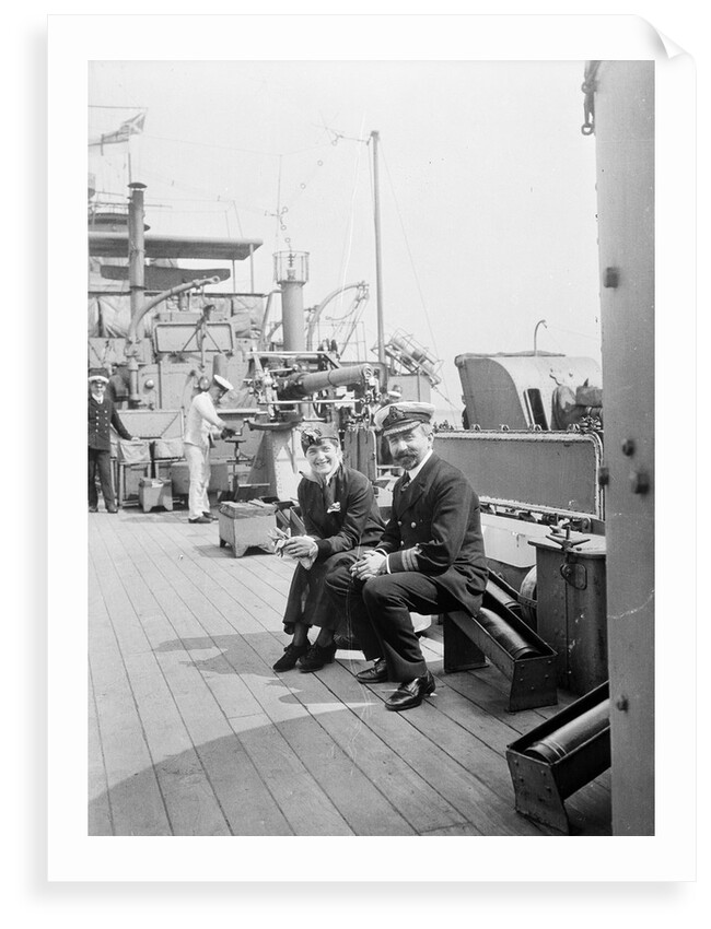 HMS 'Aurora' (1913) by Lieutenant Geoffroy William Winsmore Hooper