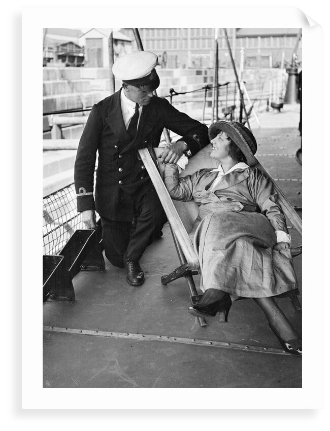 HMS 'Laforey' (1913), a couple on the ship, in dry dock by unknown