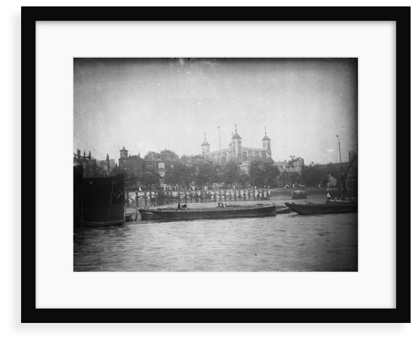 View from the river, looking north towards the Tower of London, 1907 by Unknown