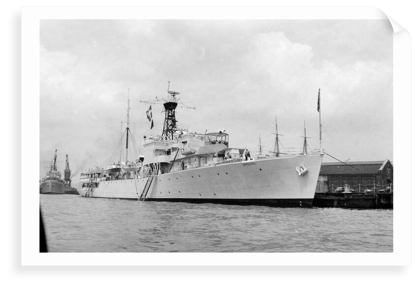 HMS ‘Surprise’ (1945) by Unknown
