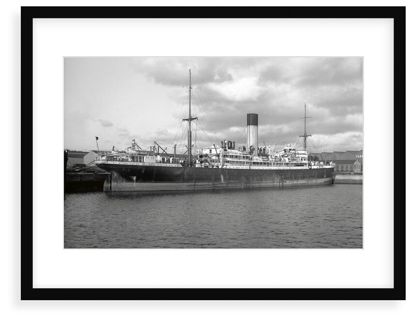 'Nestor' (Br. 1913), at Quayside, Glasgow by unknown