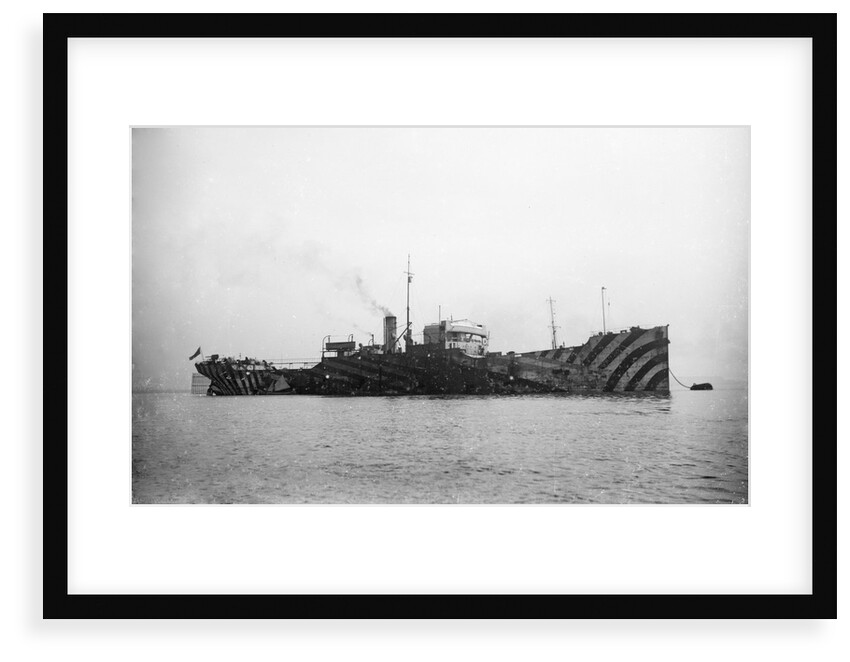 'War Master' (Br, 1918) at moorings by unknown