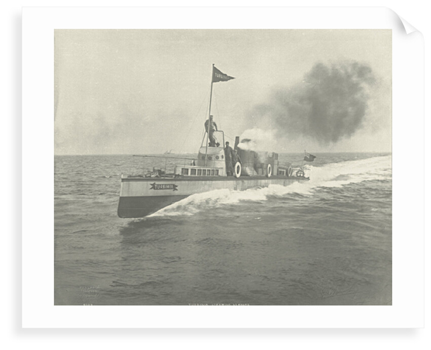 'Turbinia' under way by Unknown