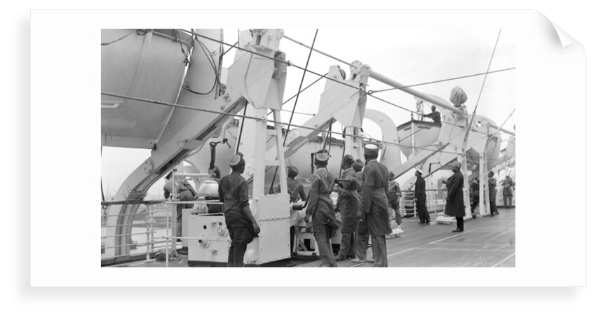 Scene on board passenger liner 'Strathnaver' (Br, 1931) by unknown