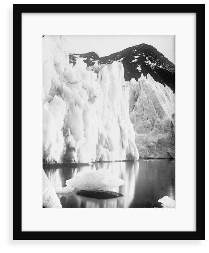 The snout of Hamberg Glacier, Moraine Fjord, South Georgia by unknown