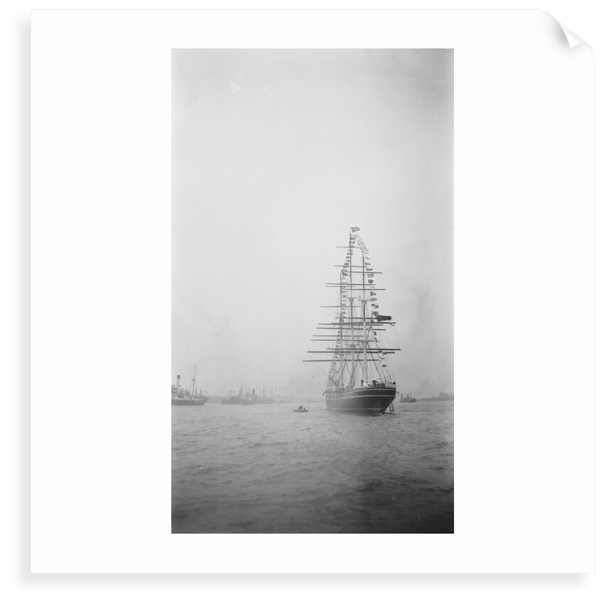 Stern view of Cutty Sark June 1938 by Unknown