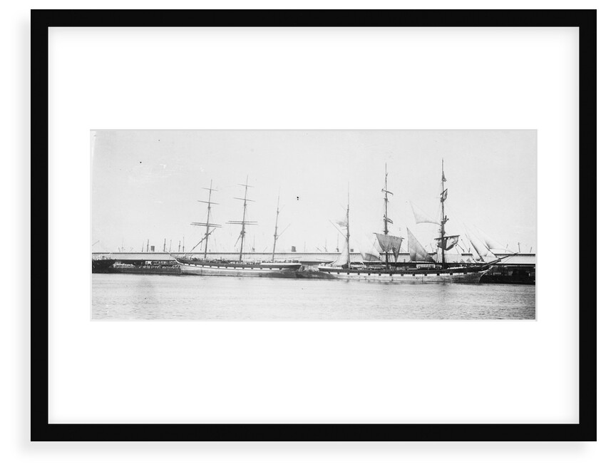 The 'Loch Etive' (Br, 1877) at quayside by Unknown