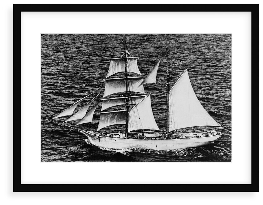 'Massimo Padre' (Br, 1905), under sail off Malta by unknown