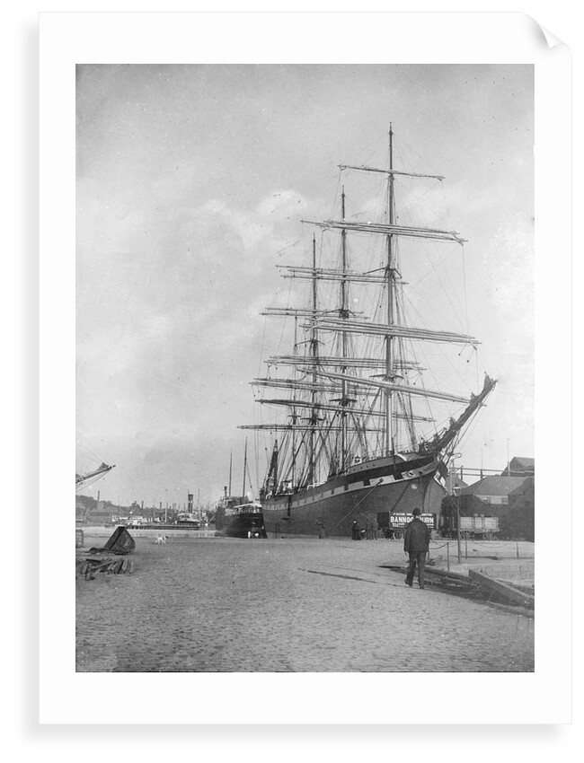 'Saragossa' (1902) at Dundee when new by unknown