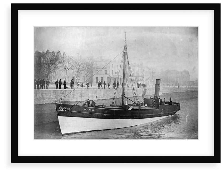 Steam barge 'Iron Duke' (1857), under way on the river Avon by Anonymous