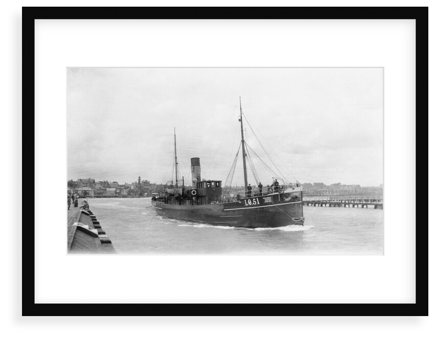 'Queen Alexandra' (Br, 1902) under way by unknown