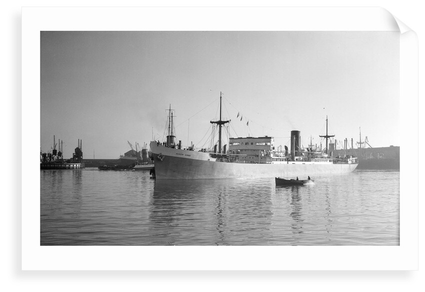General cargo 'Queen Anne' (Br, 1943) ex 'Kelmscott', in Cape Town harbour by unknown