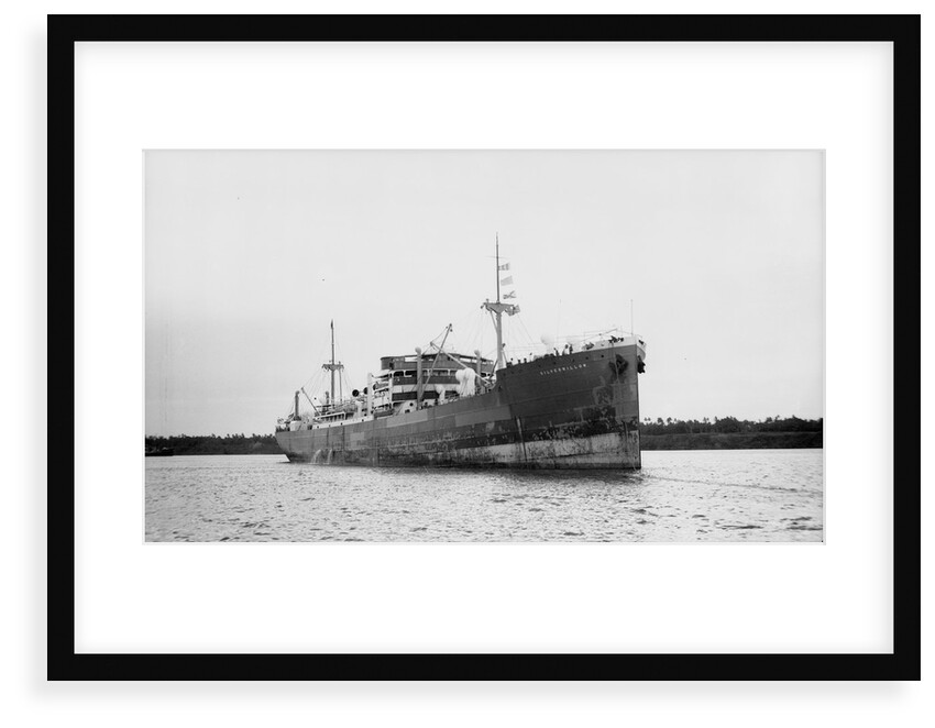 Silverwillow' (Br, 1930) at Mombasa, under way by unknown