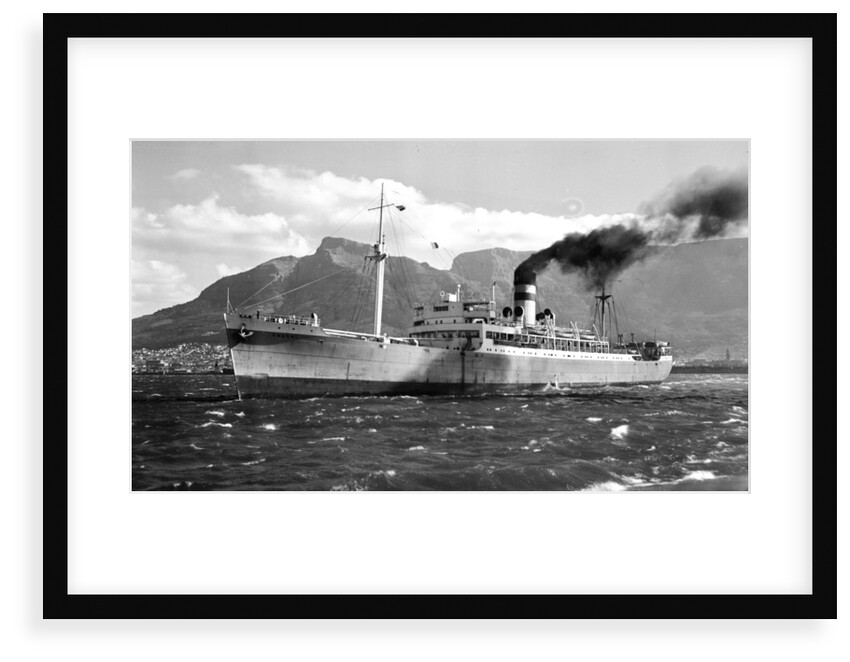 The 'Umgeni' (Br, 1938) in Cape Town harbour by unknown