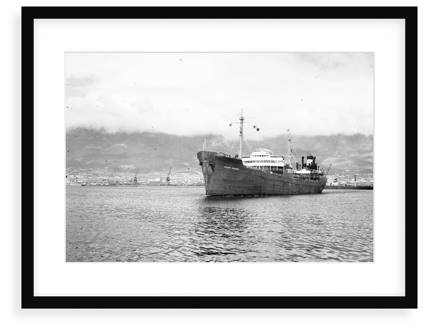 'Henry Dundas' (Br, 1937) in Cape Town Harbour by Anonymous