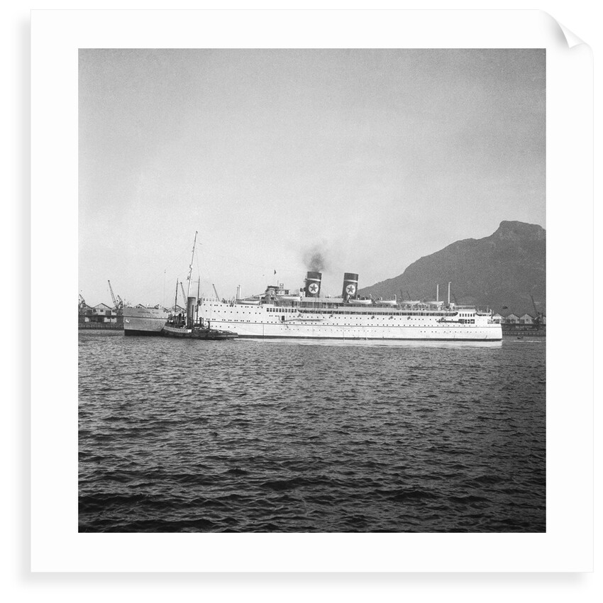 'Arandora Star' (Br, 1927) in Cape Town harbour by unknown