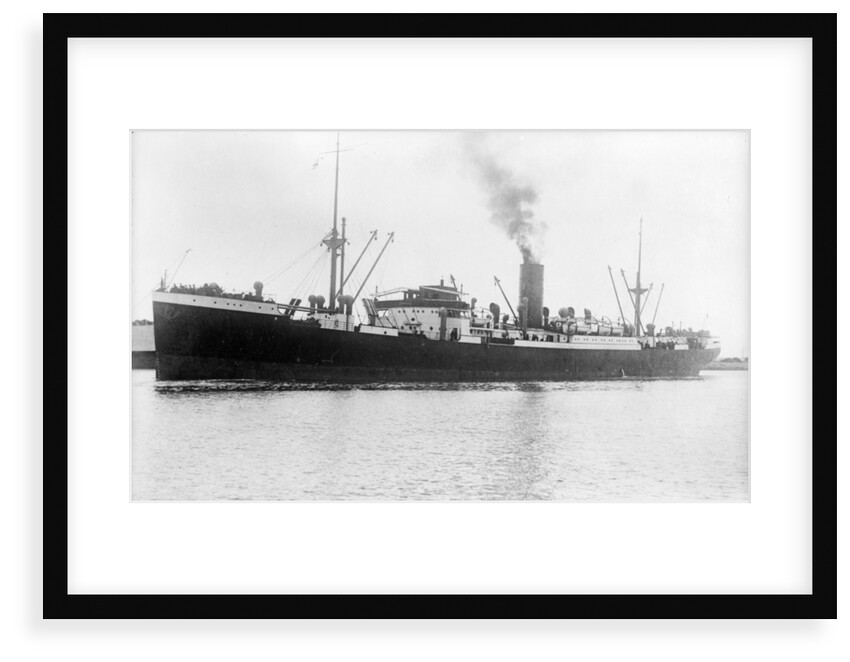 'Clan Mactavish' (Br, 1921), under tow by unknown
