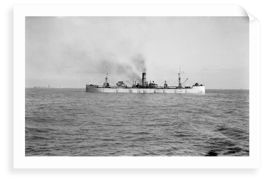 'Clan Colquhoun' (Br, 1918) cargo liner, at anchor by unknown