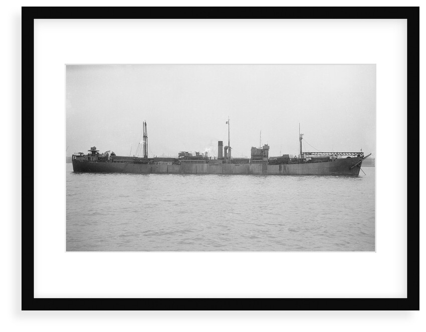 'Empire Heath' (Br, 1941), at anchor by unknown