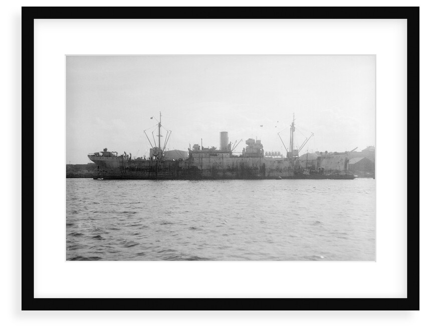 'Empire Magpie' (Br, 1919) lying in port by unknown