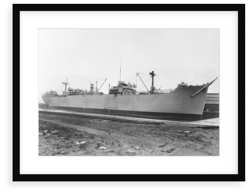 'Empire Prowess' (Br, 1943) at quayside by unknown