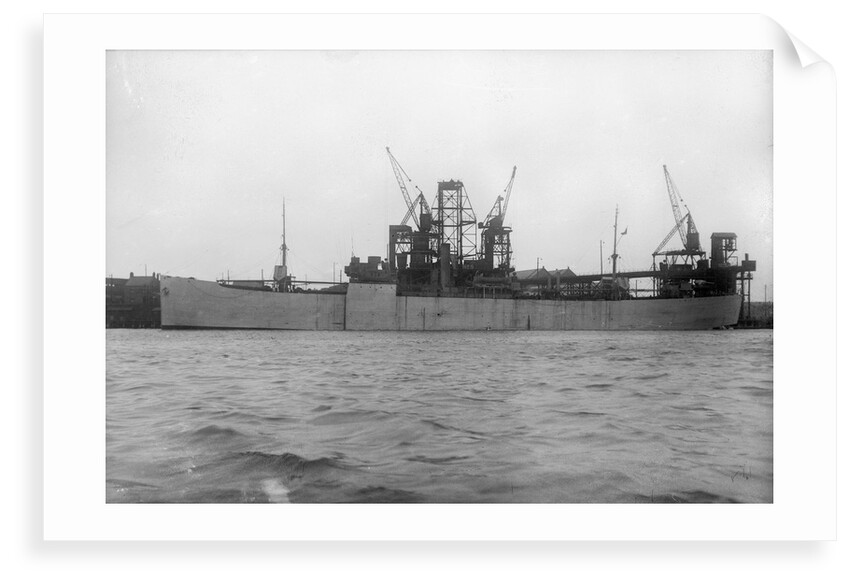 'Essex Lance' (Br, 1918) at quayside, under a coal hoist. by unknown