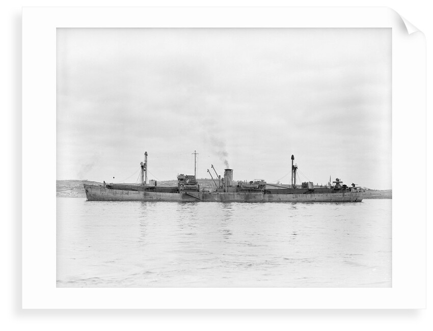 'Fort Bedford' (Br, 1943) at anchor, Bedford Basin, Halifax NS by unknown