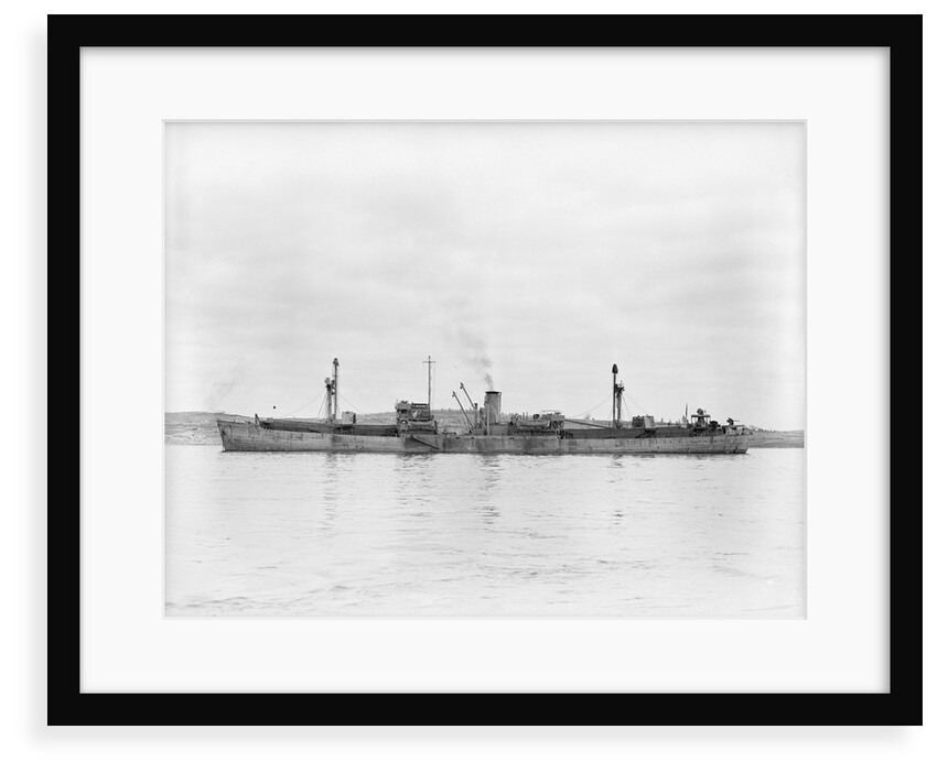 'Fort Bedford' (Br, 1943) at anchor, Bedford Basin, Halifax NS by unknown