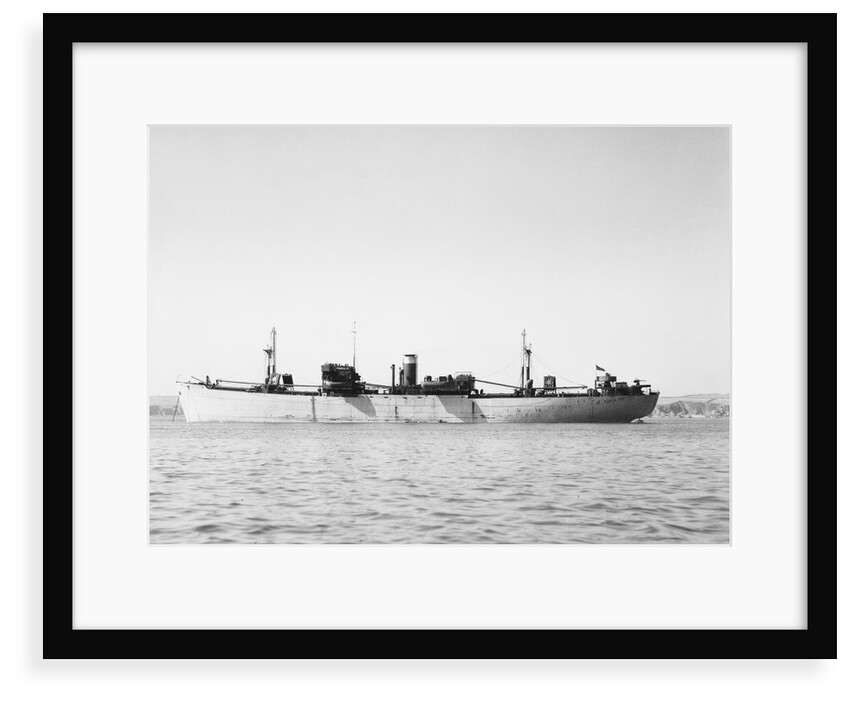 'Fort la Traite' (Br, 1942) at anchor by unknown