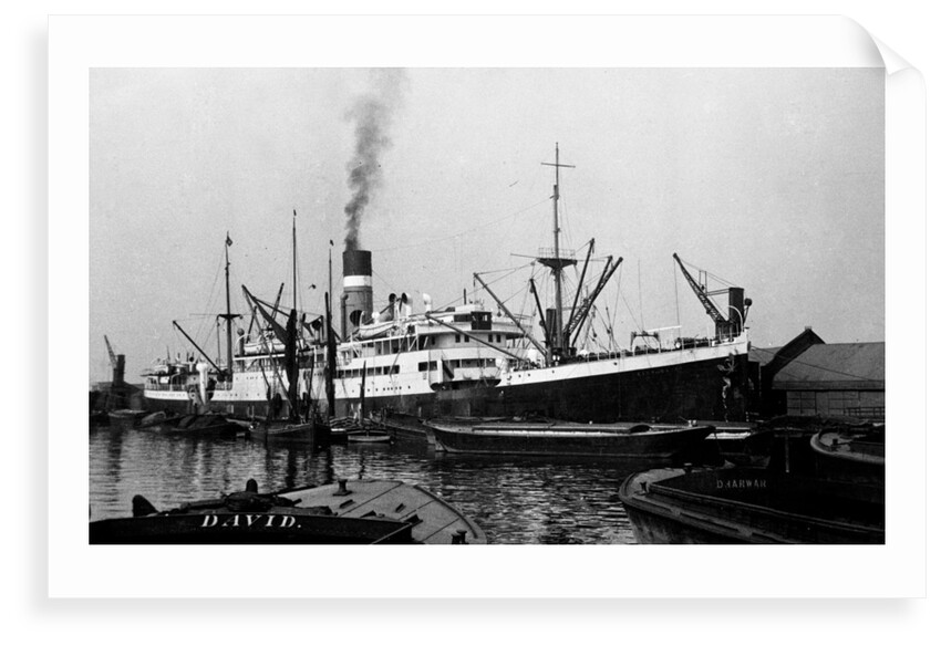 'City of Cairo' (Br, 1915), at quayside by unknown