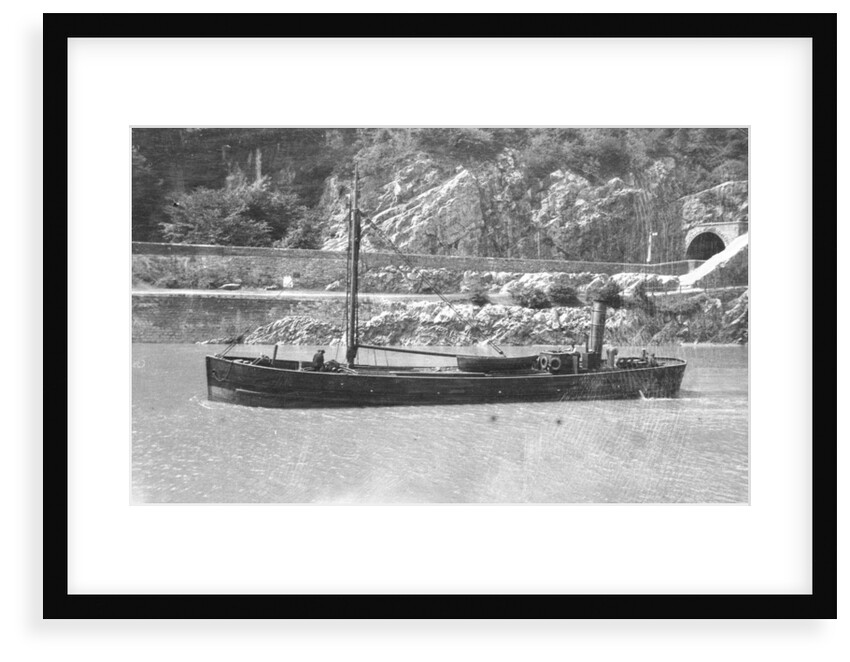 Steam barge 'John' (Br, 1849), under way on the river Avon by Anonymous