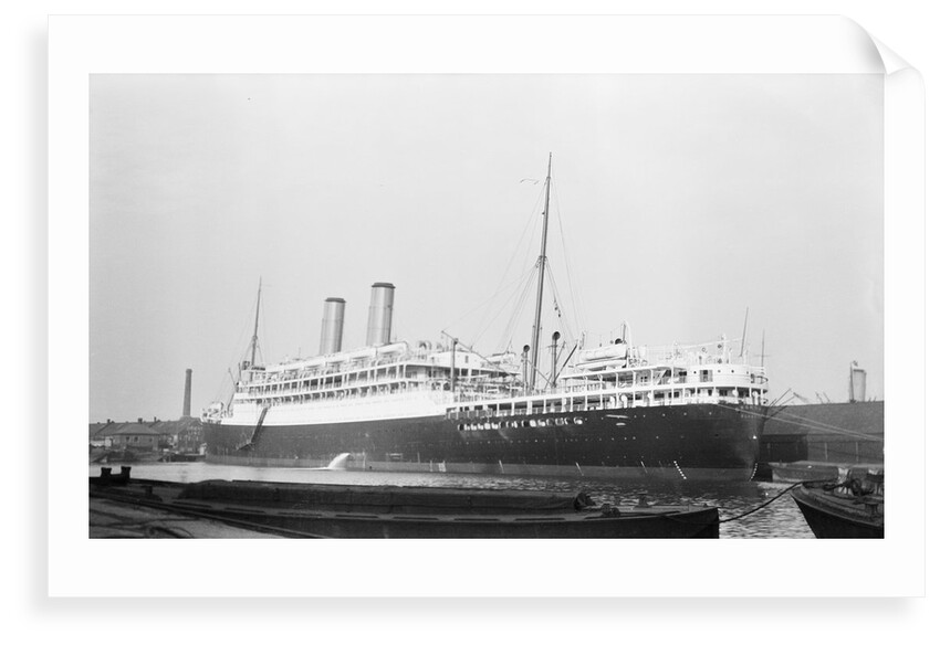 Photograph of 'Oronsay' (1925) at quayside, Tilbury on 24th January 1925 by unknown