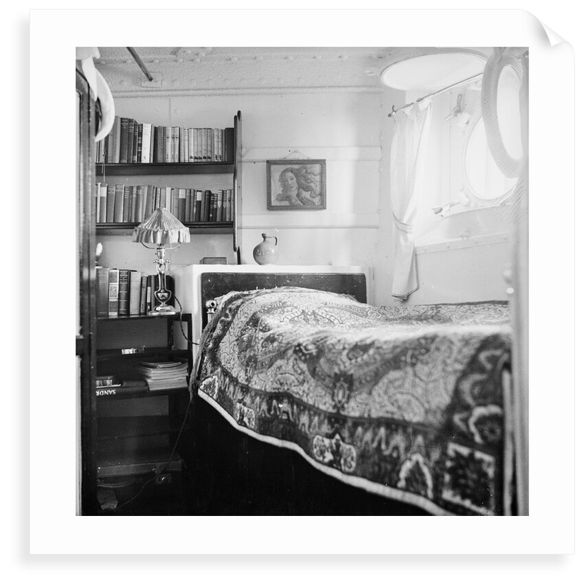 Lieutenant D.W. Waters' cabin on board the aircraft carrier Eagle (1918) by David Watkin Waters
