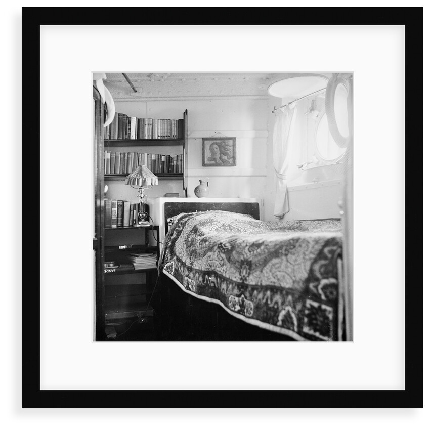 Lieutenant D.W. Waters' cabin on board the aircraft carrier Eagle (1918) by David Watkin Waters