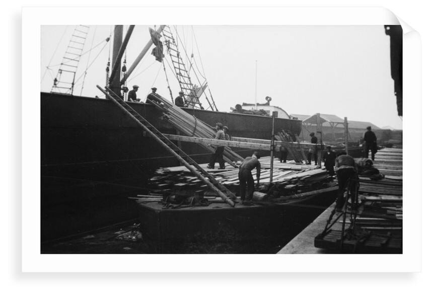 Discharging deals and timber products at Russia Dock by Browne Collection