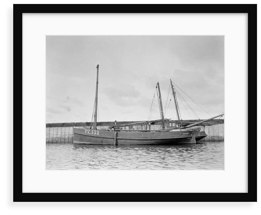 'Mary and Emily' (Br, 1922), at quayside, Newlyn by unknown