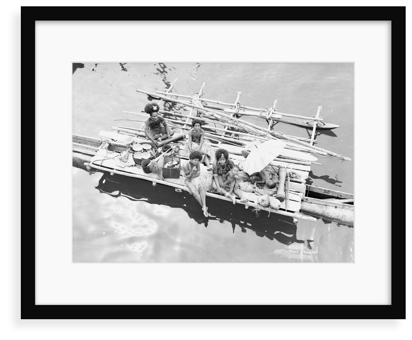 A family from Port Moresby, Papua New Guinea by Marine Photo Service