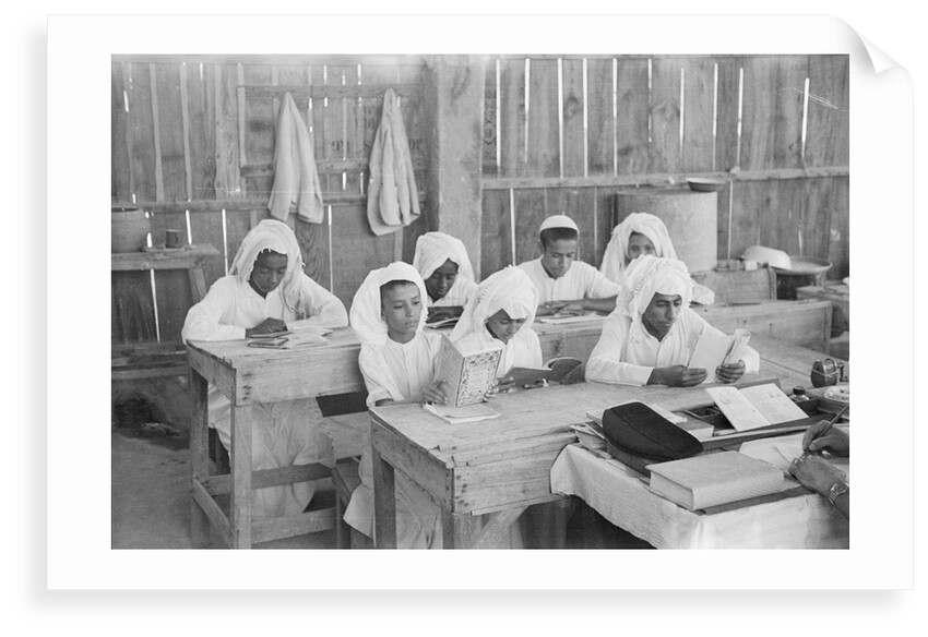Group of school children at the Mubarkiya School, Kuwait by Alan Villiers