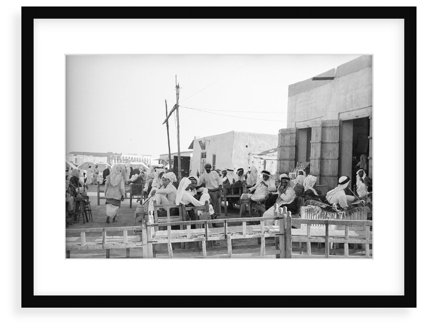 Kuwaiti street cafe by Alan Villiers